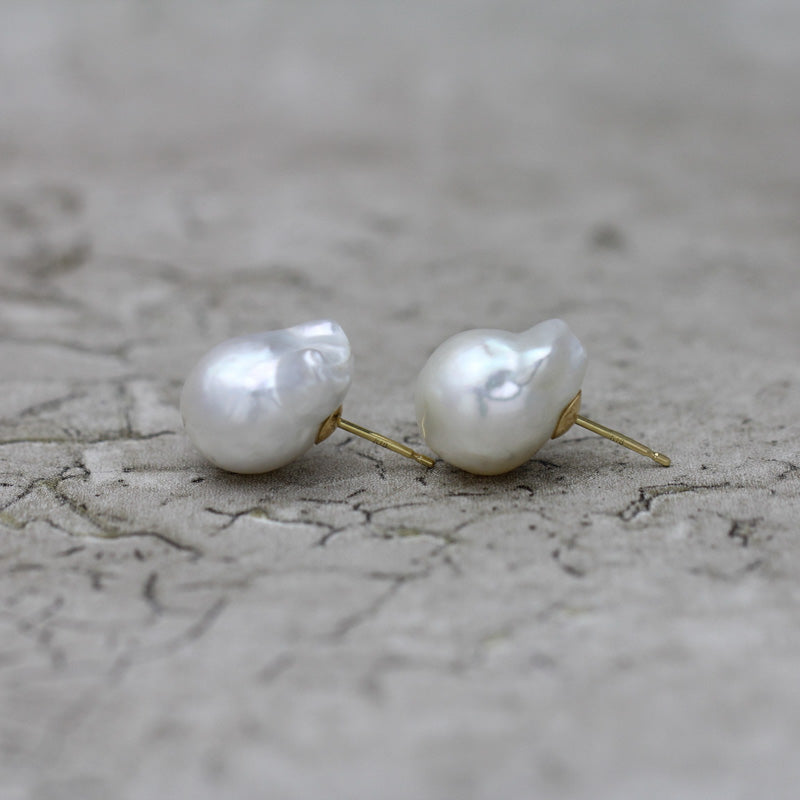 13mm 白蝶バロックパール ピアス – Bon Magique