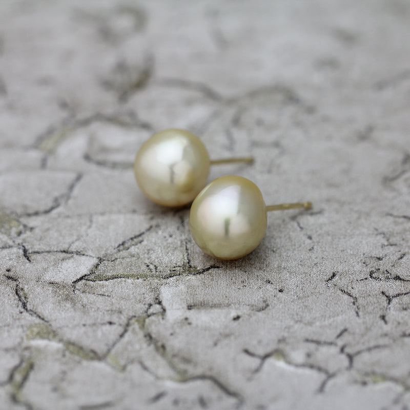 11mm 白蝶バロックパール ピアス – Bon Magique