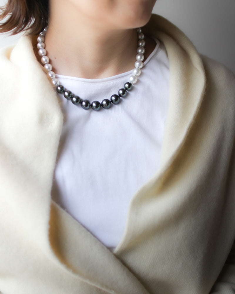 白蝶パール×黒蝶パール ネックレス