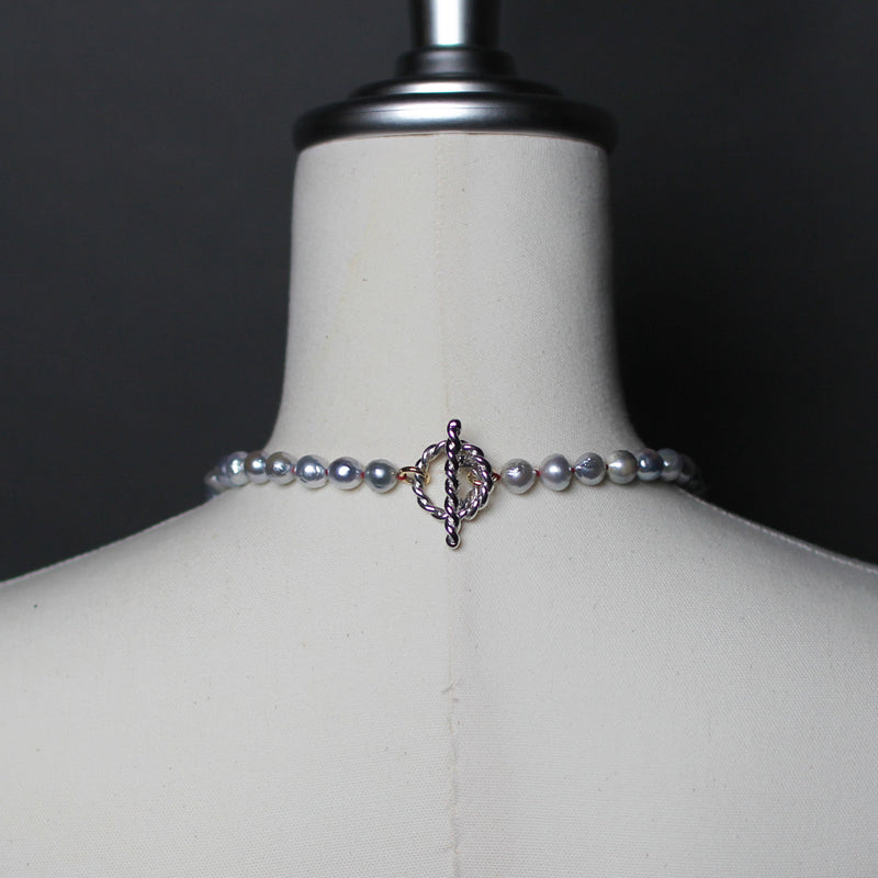 白蝶バロックパール ロングネックレス