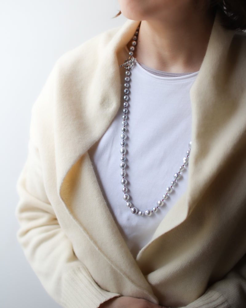 白蝶バロックパール ロングネックレス
