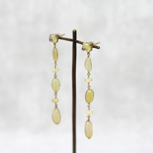 オパール × ダイヤモンド　ロングピアス