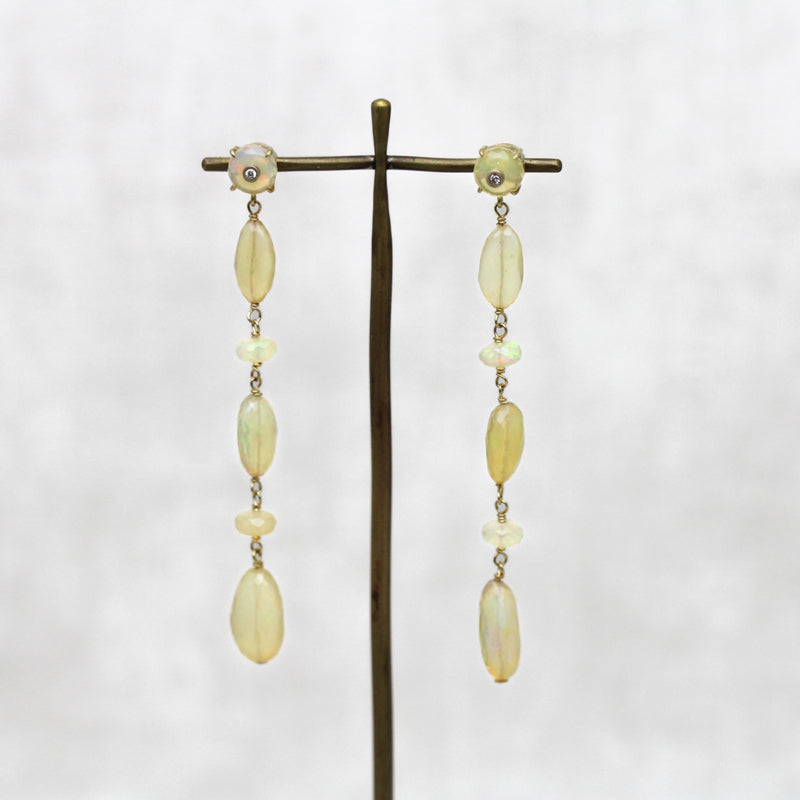 オパール × ダイヤモンド　ロングピアス