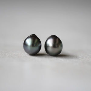 11mm 黒蝶バロックパール ピアス – Bon Magique