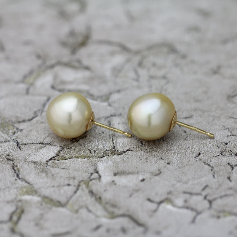 11mm 白蝶バロックパール ピアス – Bon Magique