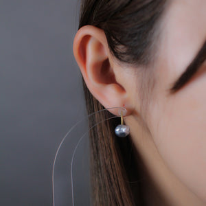 7mm 黒蝶ケシパール フックピアス