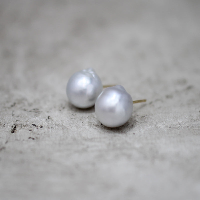 11mm 白蝶バロックパール ピアス – Bon Magique