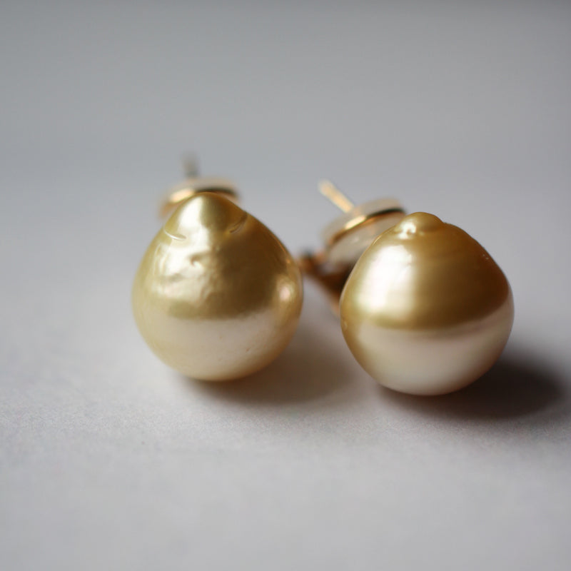 15mm 白蝶バロックパール ピアス