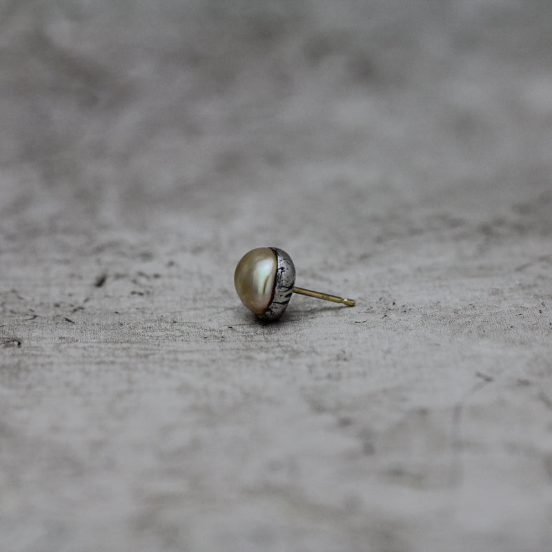 白蝶ケシパール 9mm シングルピアス