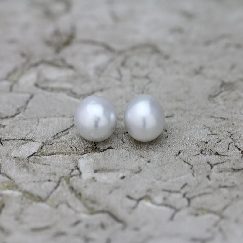 10mm 白蝶バロックパール ピアス