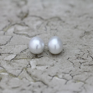 10mm 白蝶バロックパール ピアス