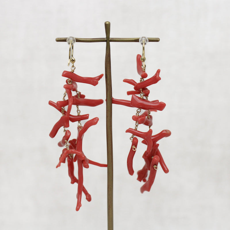 枝珊瑚 × ダイヤモンド　フックピアス