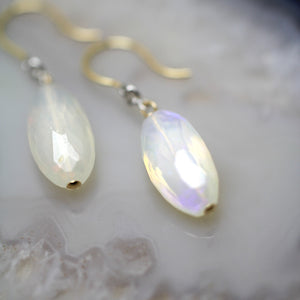 オパール × ダイヤモンド　フックピアス