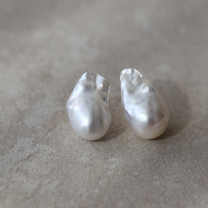 12mm 白蝶バロックパール ピアス – Bon Magique