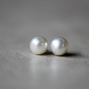 10mm 白蝶バロックパール ピアス – Bon Magique