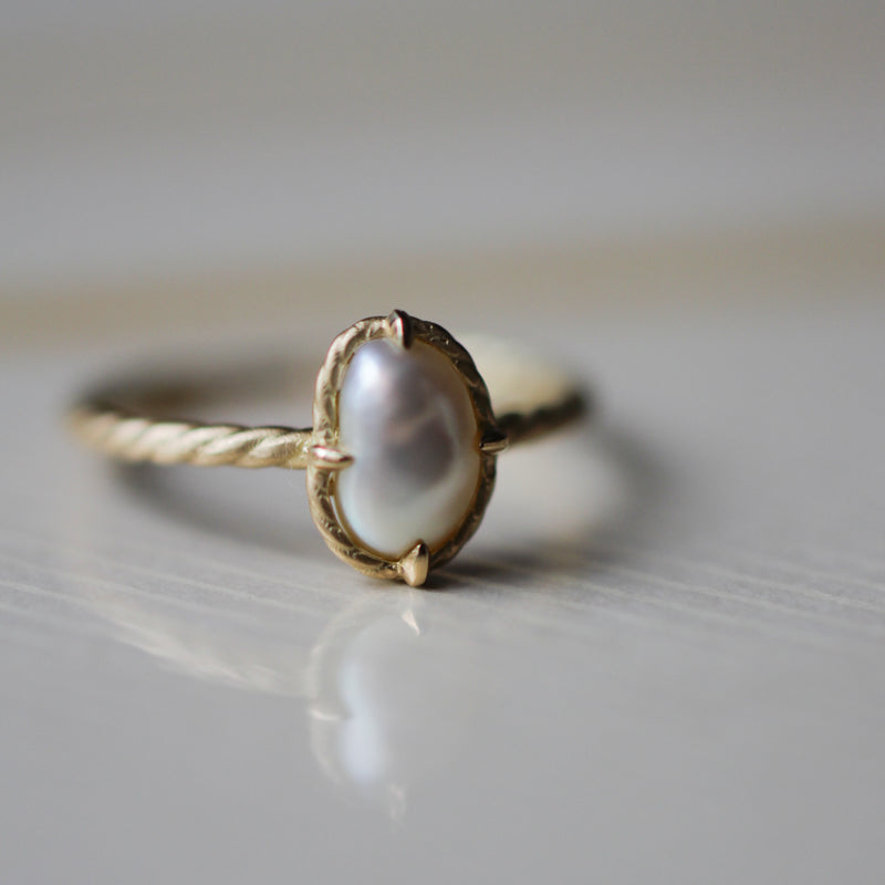 白蝶ケシパール リング