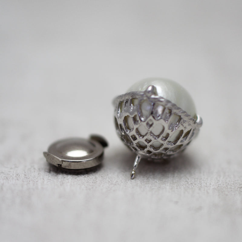 白蝶バロックパール ブローチ